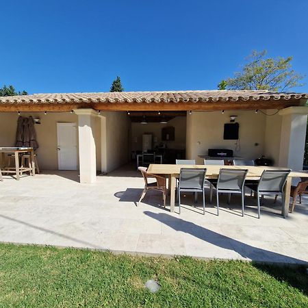 Bed and Breakfast La Bastide Des Arts Saumane-de-Vaucluse Exterior foto