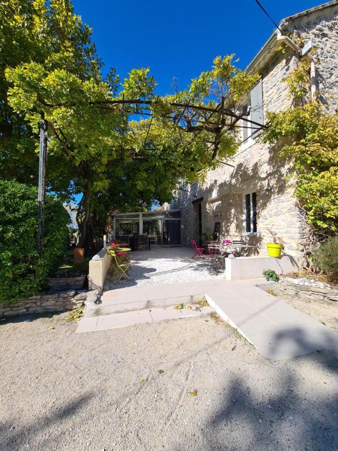 Bed and Breakfast La Bastide Des Arts Saumane-de-Vaucluse Exterior foto