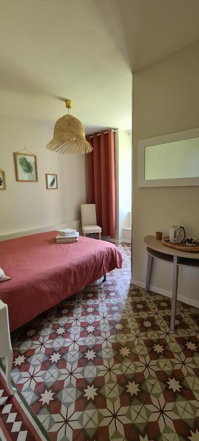 Bed and Breakfast La Bastide Des Arts Saumane-de-Vaucluse Exterior foto